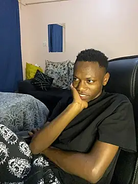 Snapshot of fireboyafrica chatting on July 10, 7:05 pm fireboyafrica online show from July 10, 7:05 pm