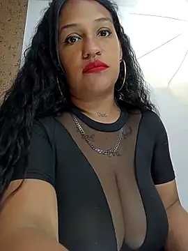 Michelle Brito1 online show from March 10, 2:59 pm