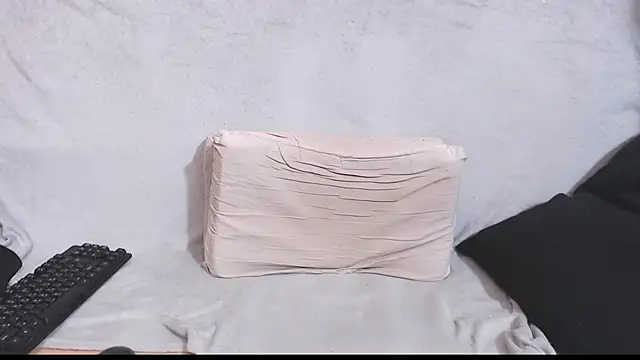 qustci-couple online show from February 7, 1:04 am