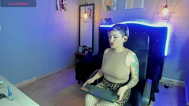 Maria fernandaxxx  online show from December 26, 1:51 am