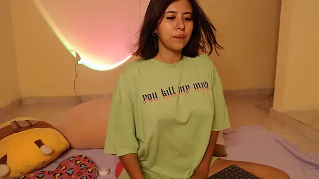  maiahairy  online show from December 7, 10:17 pm