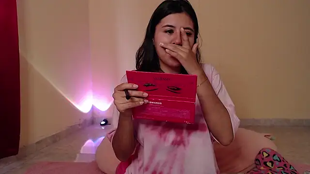  maiahairy  online show from January 29, 1:17 pm