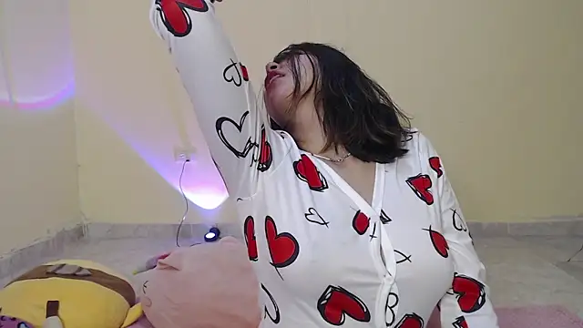  maiahairy  online show from February 27, 1:28 pm