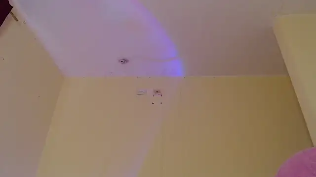  maiahairy  online show from March 18, 4:15 pm