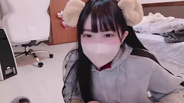 Snapshot of YUNOCHI_nyanko chatting on December 4, 10:35 am YUNOCHI nyanko online show from December 4, 10:35 am