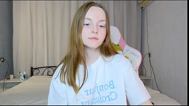 Snapshot of Wild__flowers chatting on September 17, 4:30 pm Wild flowers online show from September 17, 4:30 pm