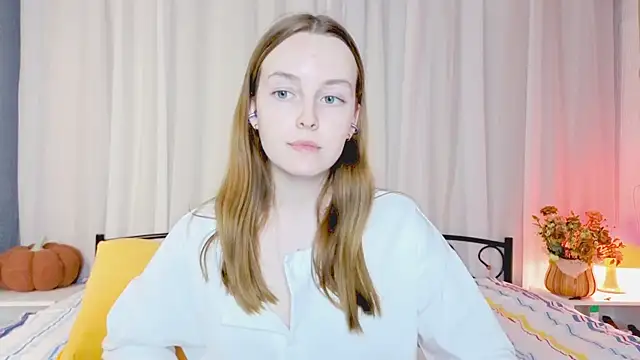 Snapshot of Wild__flowers chatting on November 2, 6:54 pm Wild flowers online show from November 2, 6:54 pm