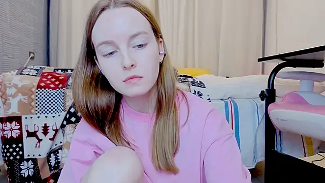 Snapshot of Wild__flowers chatting on December 21, 6:04 pm Wild flowers online show from December 21, 6:04 pm