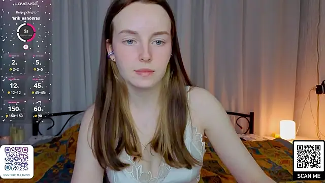 Snapshot of Wild__flowers chatting on July 13, 9:06 pm Wild flowers online show from July 13, 9:06 pm
