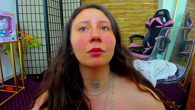 AishaRouhi online show from January 7, 5:43 am