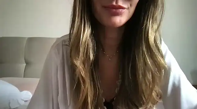 paolajonez online show from January 7, 4:27 pm