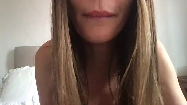 paolajonez online show from January 16, 6:59 pm