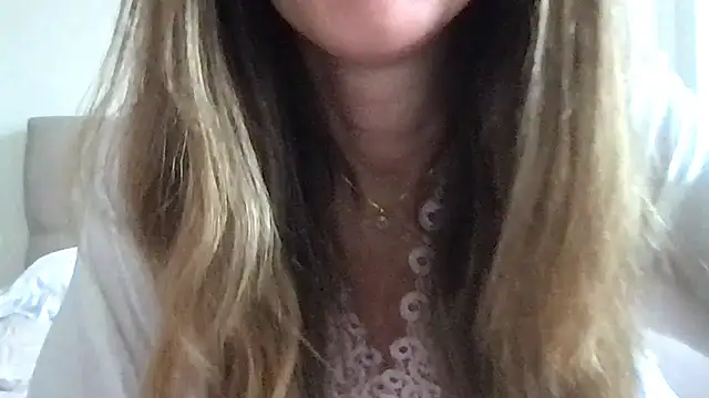 paolajonez online show from January 31, 12:18 pm