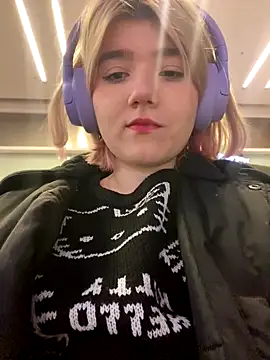 Snapshot of Baby__Naughty chatting on December 5, 1:17 pm Baby Naughty online show from December 5, 1:17 pm