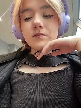 Snapshot of Baby__Naughty chatting on January 16, 9:05 am Baby Naughty online show from January 16, 9:05 am