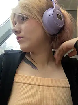 Snapshot of Baby__Naughty chatting on January 29, 11:09 am Baby Naughty online show from January 29, 11:09 am