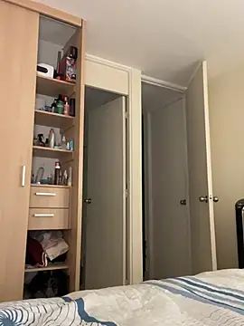 juanasnz99 online show from February 12, 2:06 am