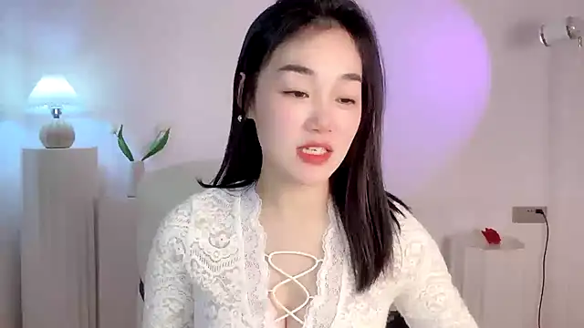 cloud8822 online show from December 8, 5:01 pm