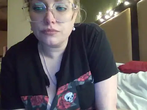 Lalalynn online show from March 9, 4:05 am