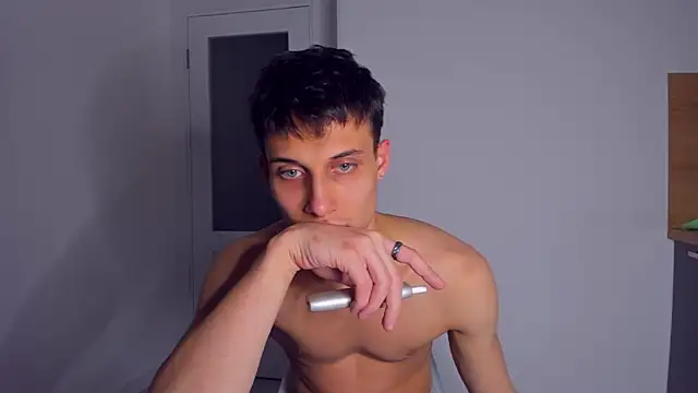 Kent Ross online show from November 24, 9:03 pm