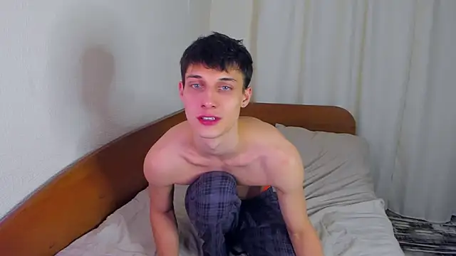 Kent Ross online show from December 13, 9:42 pm