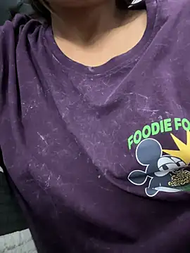 LeisyXO online show from January 22, 12:06 am