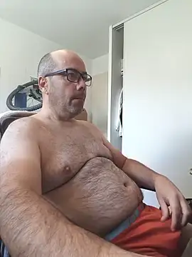 Snapshot of veryverybigdick45 chatting on June 20, 11:24 am veryverybigdick45 online show from June 20, 11:24 am