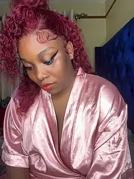 Queenshaz01 online show from June 5, 10:37 pm