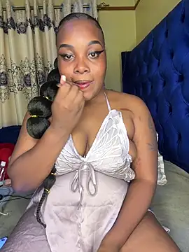 Queenshaz01 online show from June 16, 10:34 pm