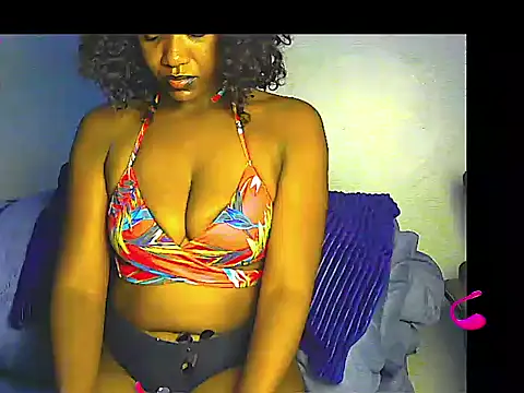 Snapshot of lilylovexx chatting on December 2, 3:45 am lilylovexx online show from December 2, 3:45 am