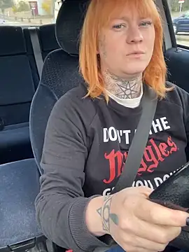 poussichienne online show from March 26, 11:16 am