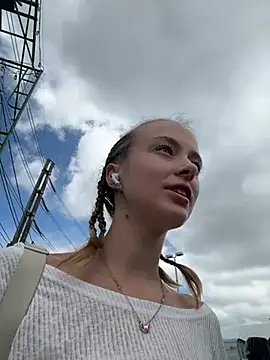 enjoy my beauty online show from December 22, 5:12 am