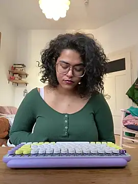 Curvydesifromgermany online show from March 3, 3:42 pm