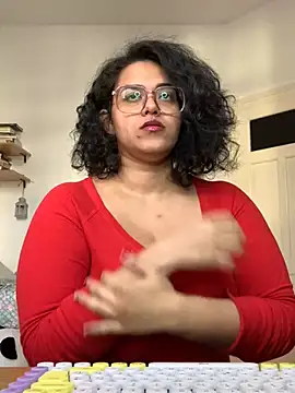 Curvydesifromgermany online show from March 20, 2:42 pm