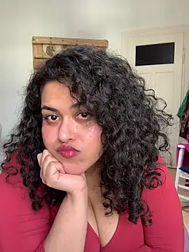 Curvydesifromgermany online show from April 1, 1:41 pm