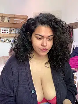 Curvydesifromgermany online show from April 27, 2:37 pm