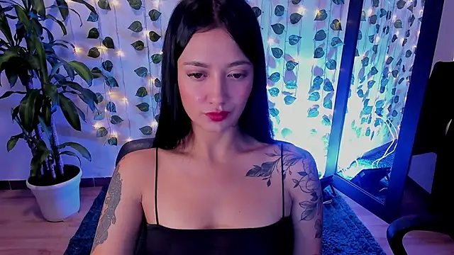 Snapshot of mariiana-diaz chatting on March 7, 1:51 pm mariiana-diaz online show from March 7, 1:51 pm