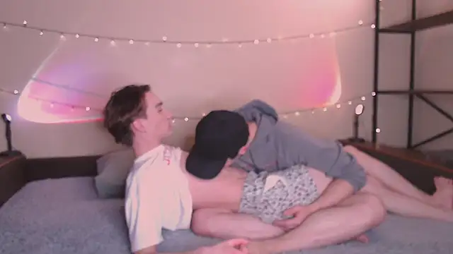 Snapshot of EliotMarks chatting on October 19, 6:30 pm EliotMarks online show from October 19, 6:30 pm