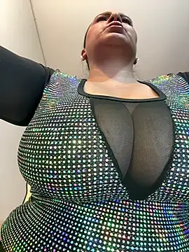 Snapshot of lenny_boobs chatting on January 9, 8:33 pm lenny boobs online show from January 9, 8:33 pm