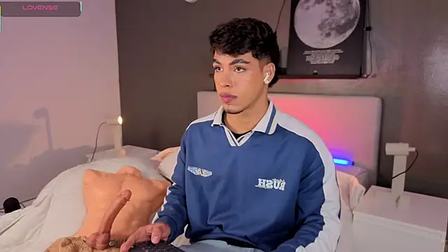 Ken-boy  online show from November 2, 11:34 am