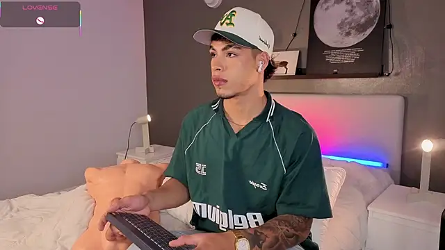 Ken-boy  online show from November 3, 11:44 am