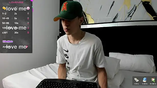 Snapshot of Dei_v_48 chatting on January 31, 9:16 pm Dei v 48 online show from January 31, 9:16 pm