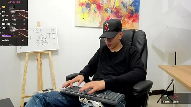 Snapshot of Dei_v_48 chatting on February 18, 11:41 pm Dei v 48 online show from February 18, 11:41 pm