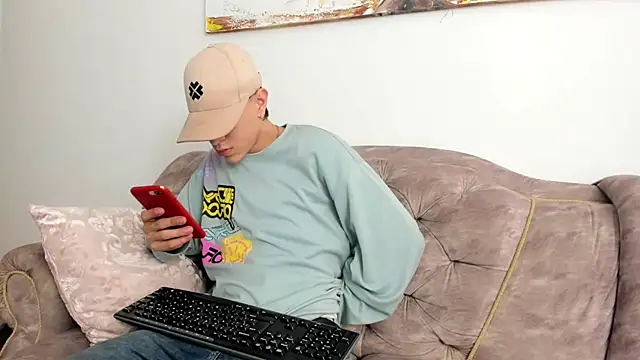 Snapshot of Dei_v_48 chatting on March 12, 3:35 am Dei v 48 online show from March 12, 3:35 am