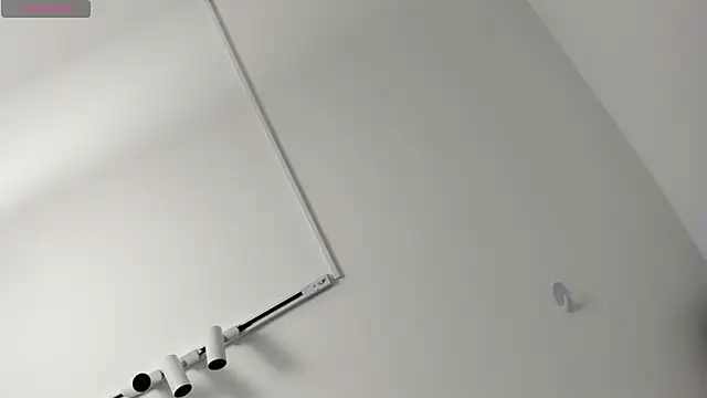 Snapshot of Dei_v_48 chatting on March 14, 7:37 am Dei v 48 online show from March 14, 7:37 am