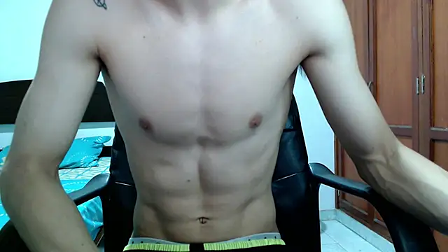 Snapshot of Dei_v_48 chatting on September 18, 9:39 pm Dei v 48 online show from September 18, 9:39 pm