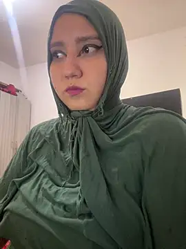 hannahayat online show from March 27, 2:50 pm