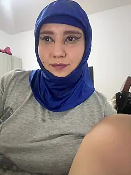 Snapshot of hannahayat chatting on July 5, 3:56 am hannahayat online show from July 5, 3:56 am