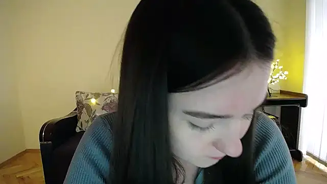 Pretty shy online show from January 9, 12:30 pm