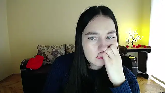 Pretty shy online show from March 31, 8:48 am